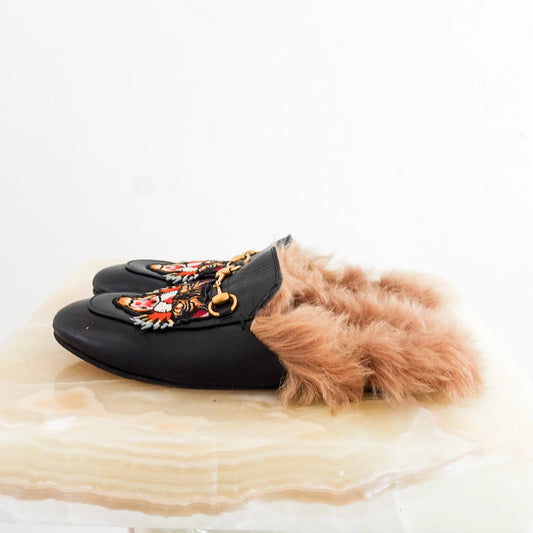 Fur platform shoes